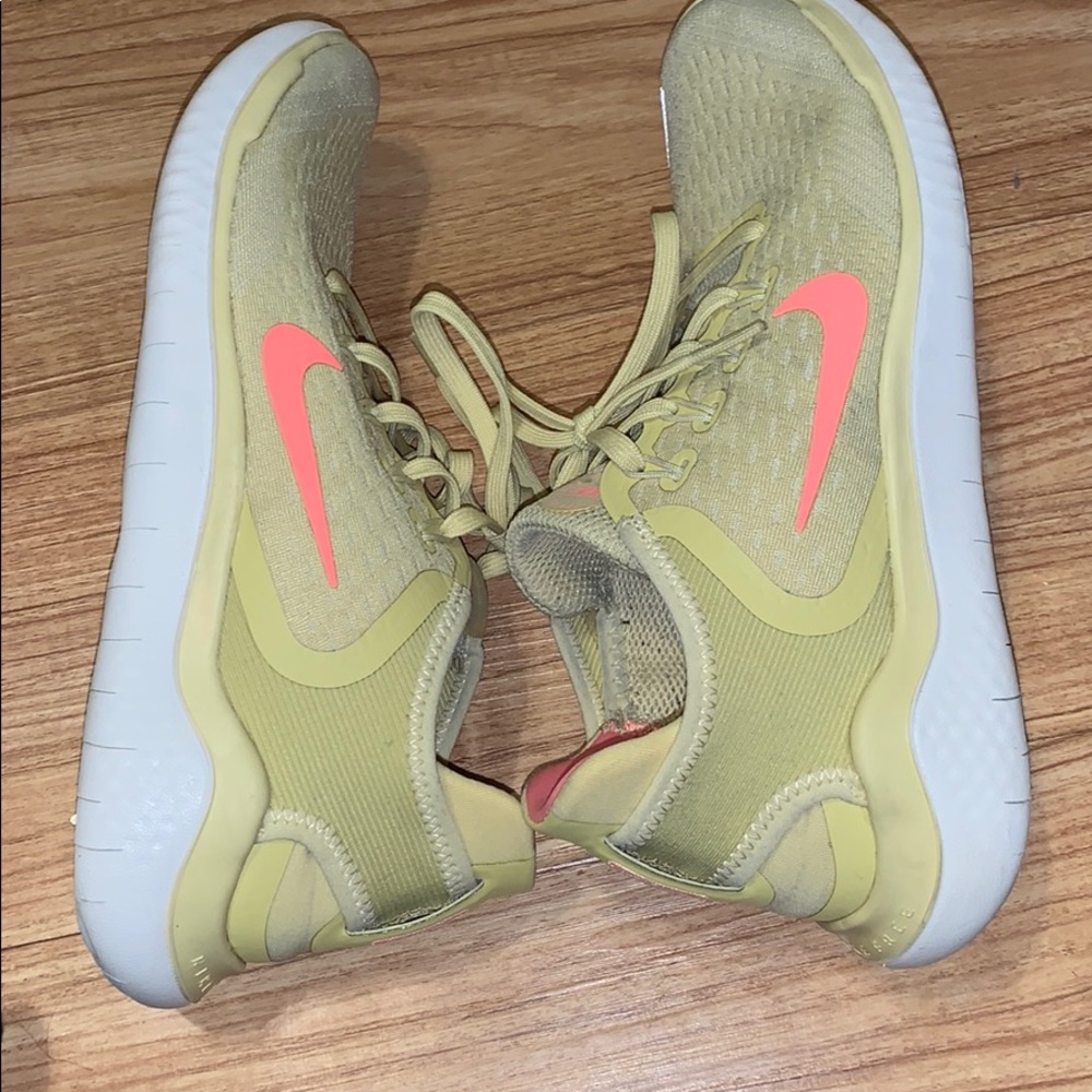 Nike Free RN Sneakers - Picture 7 of 8